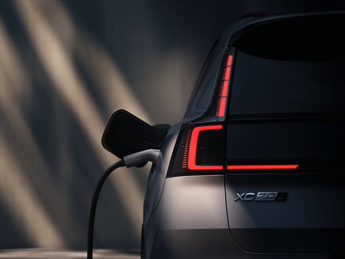 Este híbrido plug-in permite 200 km em modo 100% elétrico