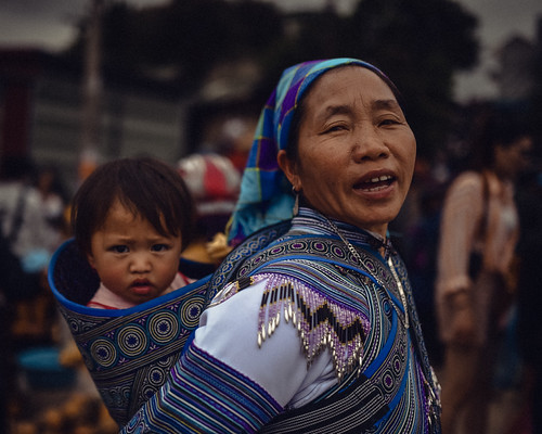 Woman and child - Bac ha Market, Northern Vietnam