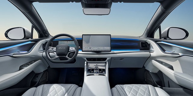 Interior do BYD Sealion 7