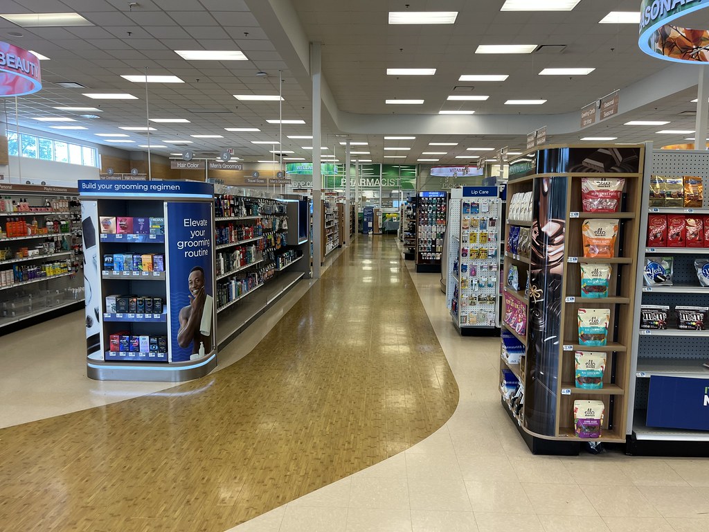 Rite Aid interior | Rite Aid #3635 (14,564 square feet) 2600… | Flickr