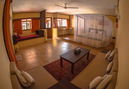 Tompotika Deluxe bungalow