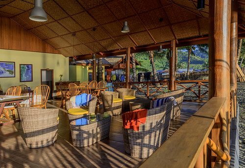 Tompotika restaurant