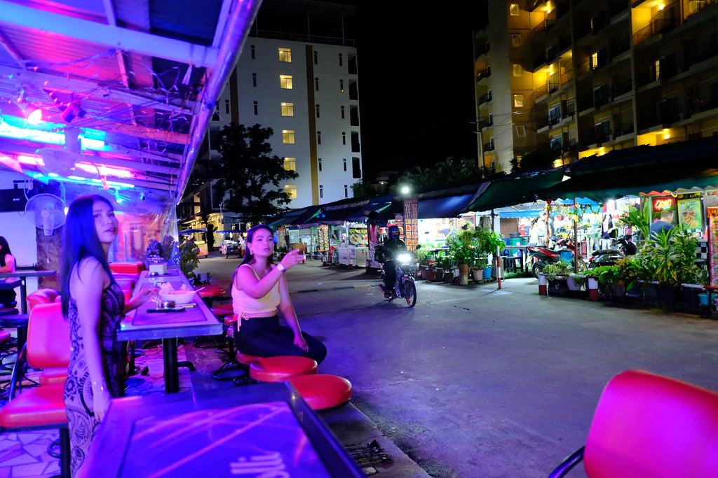 Glow Restaurant