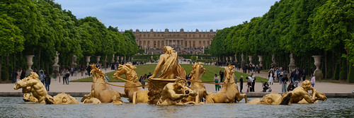 Le char d'Apollon émerge à Versailles | by brunocdg55