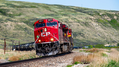 CP 8077 201 at Mile 17 Laggan Sub 05252025