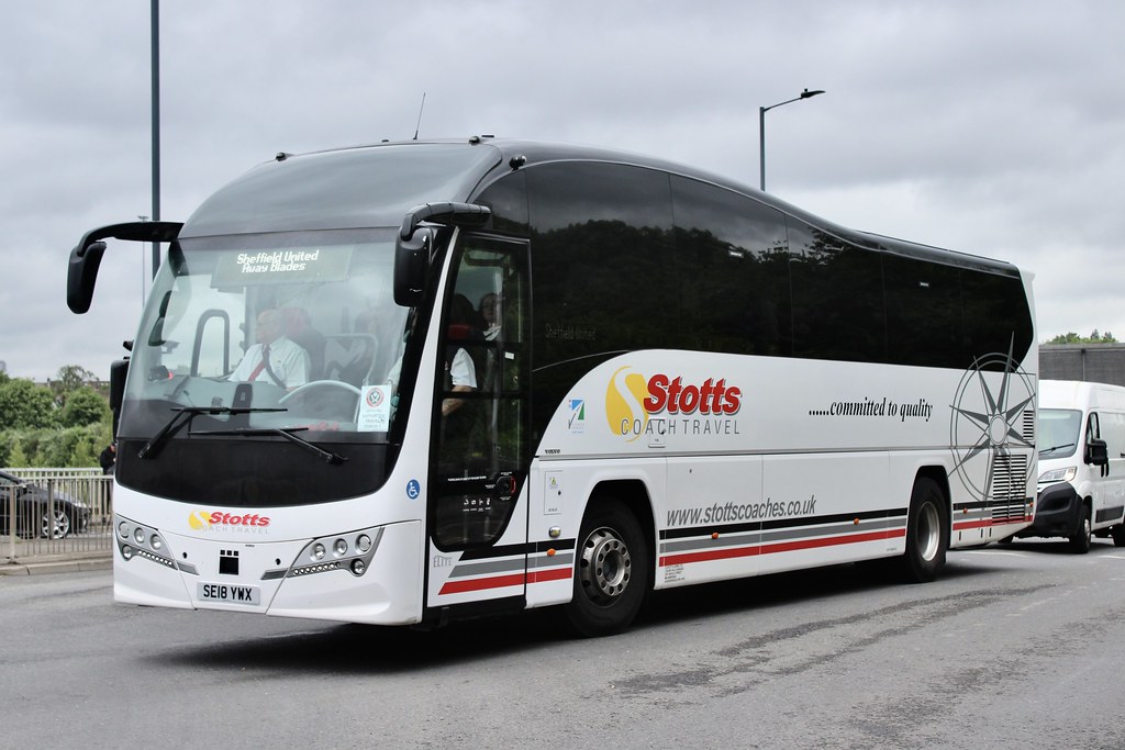 Stotts Coaches -Milnsbridge SE18YWX seen arriving at Wembl… | Flickr