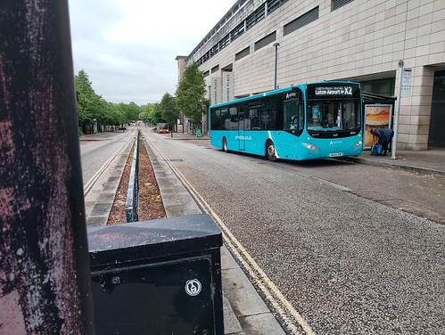 BRAND NEW!! 3209 BU25 ZBF Volvo B8RLE MCV Evora On Route X2 (previously F70) to Luton Airport | by checkers777