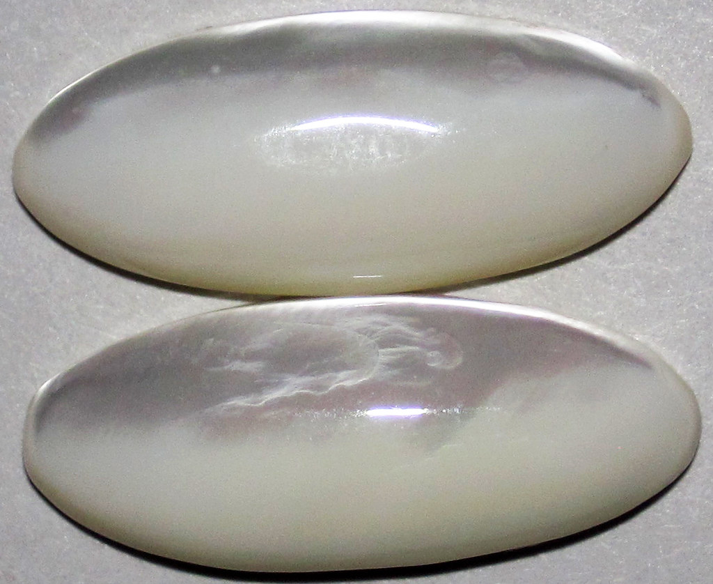 Nacreous aragonite ("mother-of-pearl") 2