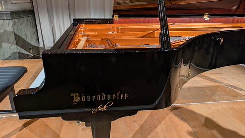 Gorgeous sounding instrument | by metarakete