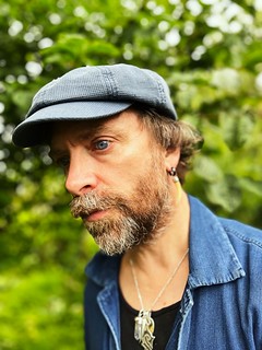 Stephen Hodd - Innovative guitar work & evocative lyrics creating a unique sonic experience. Live looping, acoustic & el