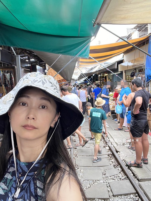 【2023泰嗨了。泰國曼谷】原來我們離火車可以這麼近．美功鐵