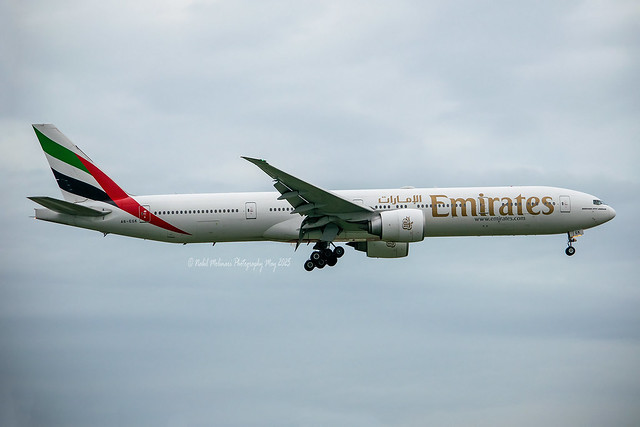 Emirates A6-EGK Boeing 777-31HER cn/41071-981 @ VTBS / BKK 30-05-2025