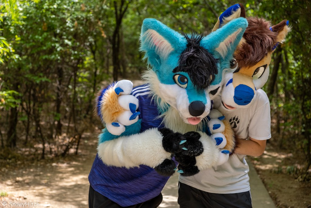 Furtography by SnowyHitch
