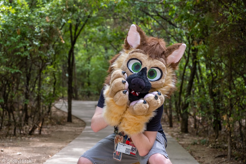 Furtography by SnowyHitch