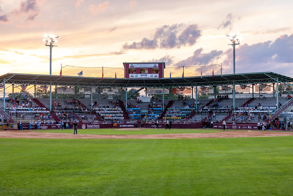 Wisconsin Rafter W 6Z5A3309 | Wisconsin Rapids Rafters | Flickr