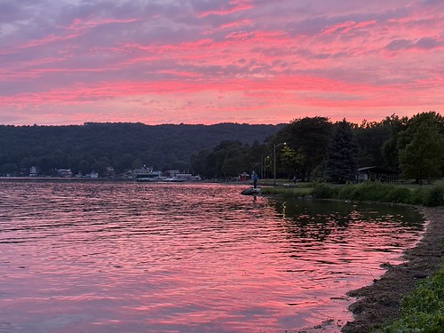 sunset on Lake Keuka by Joe in DC, 