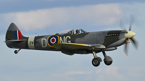 1945 Supermarine Vickers Armstrong Spitfire L.F.XVIe RAF R… | Flickr
