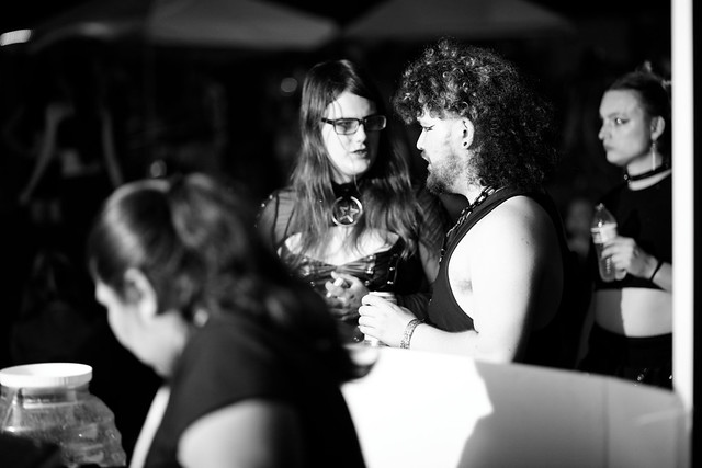 P1378112