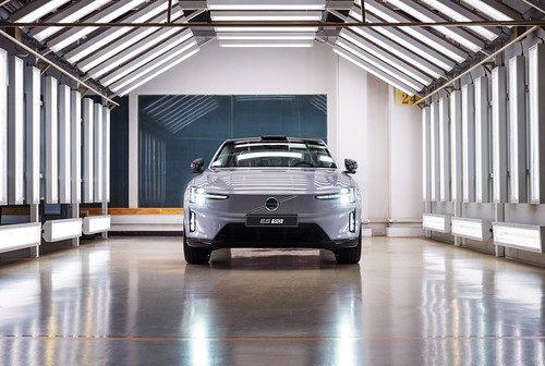 Volvo inicia produção do novo ES90