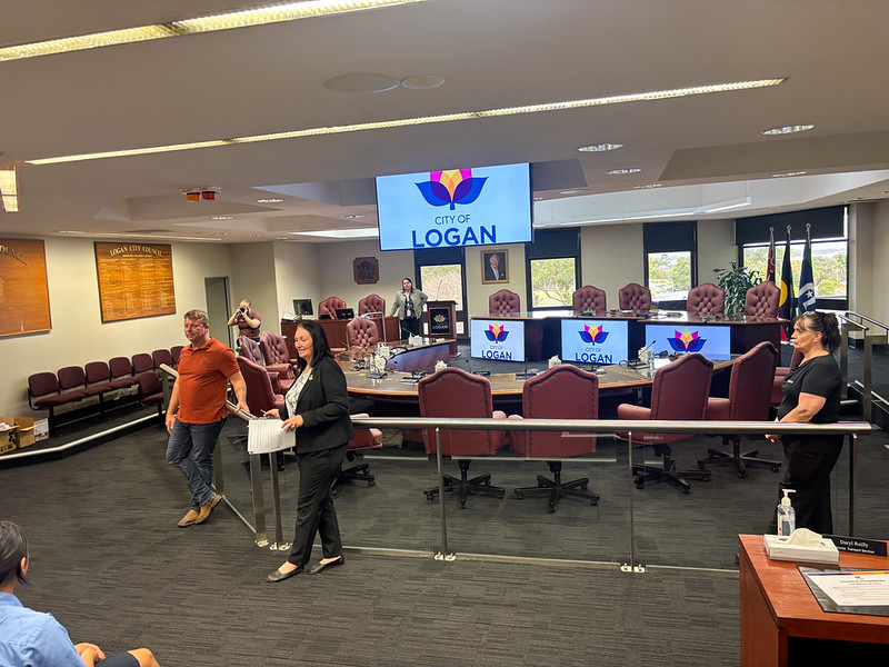 Year 6 Visit Logan City Council | Groves College News