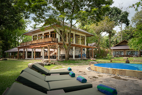 Murex Manado Pool & surrounding 3