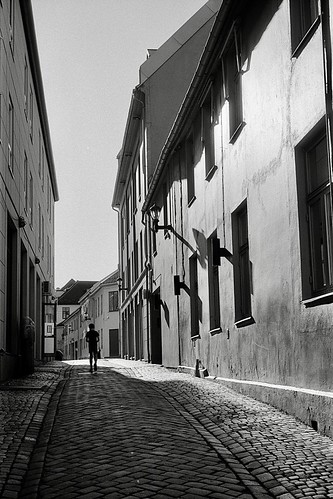 “Narrow streets” Brattørveita | by johnalan4