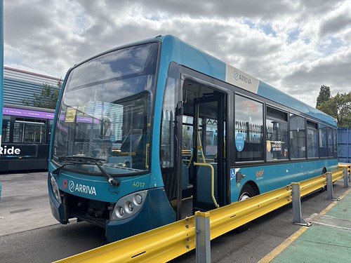 Arriva 4017 | This bus withdrawn from service | Nathaniel Jason Mills ...