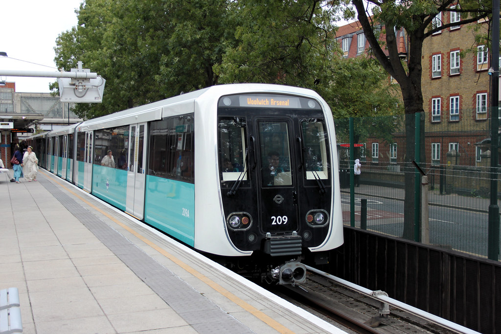 dlr-b23-stock-at-west-ham-first-train-in-service-flickr