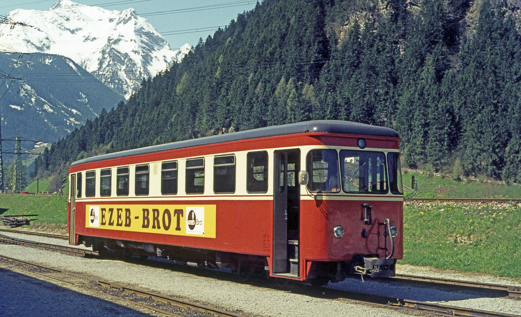 ZB VT2 | Mayrhofen (AT), 1974. | Motorwagen VT2 van de Zille… | Flickr