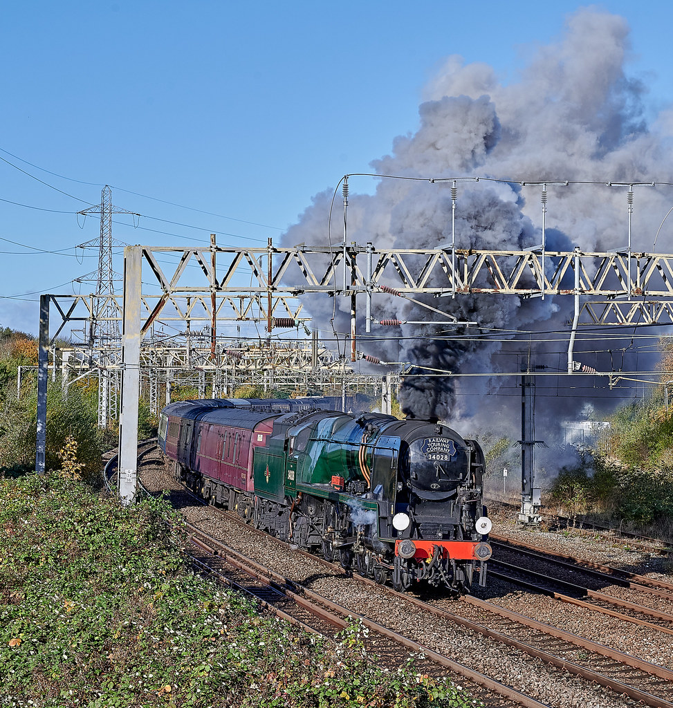Volcanic Train Volcanic 'Eddystone' | Southern Locomotive Limited's 'West C… | Flickr