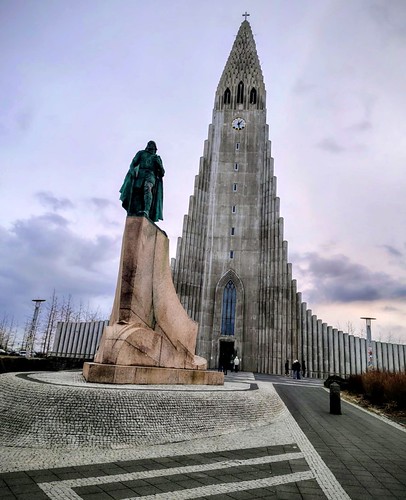 Leif Eriksson Monument & Hallgrimskirkja Church ~ 101 Reykjavík, Iceland | by 1coffeelady