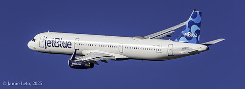 jetBlue 1573 | by Aviation Love Worldwide.