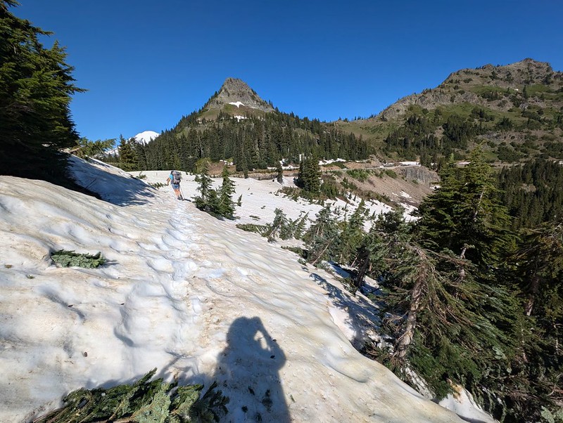 After struggling on a steep slope, we turned around and went back to the bridge over Chinook Pass