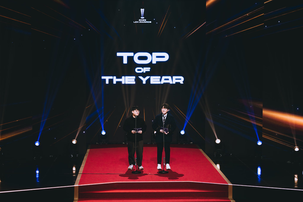 2025 Awards -242