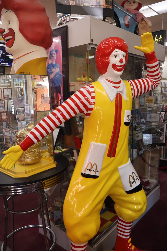 San Bernardino - Original McDonalds Site & Museum: Ronald … | Flickr