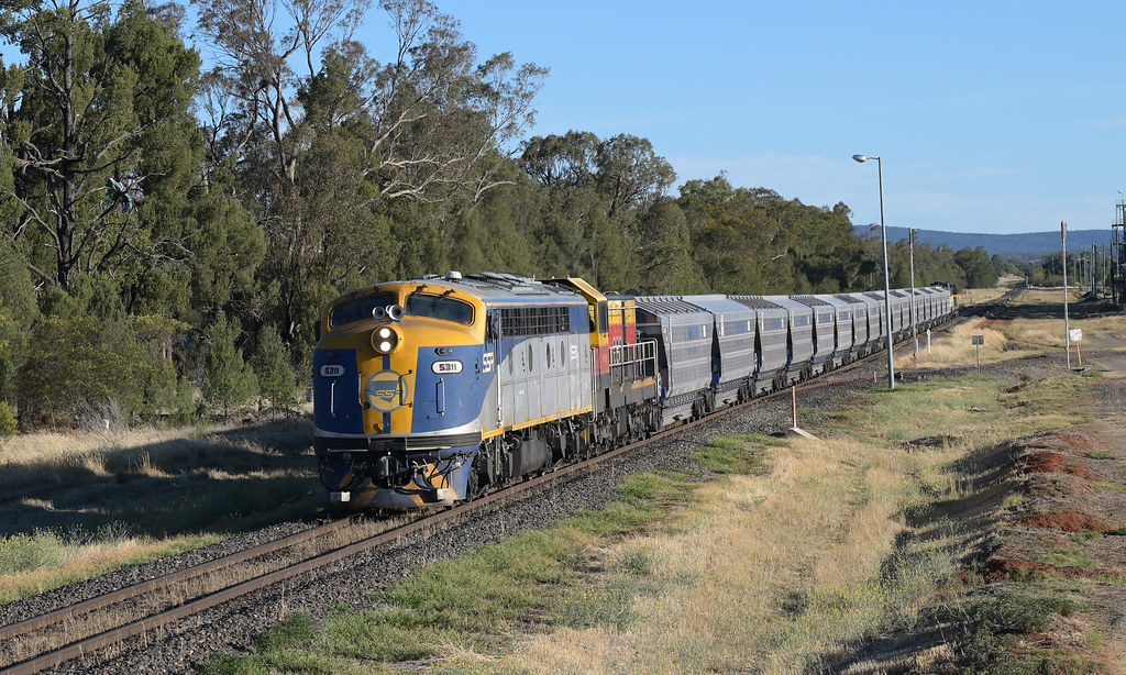SSR - S311 and 4911 go to the rescue | Manildra grain shuttl… | Flickr