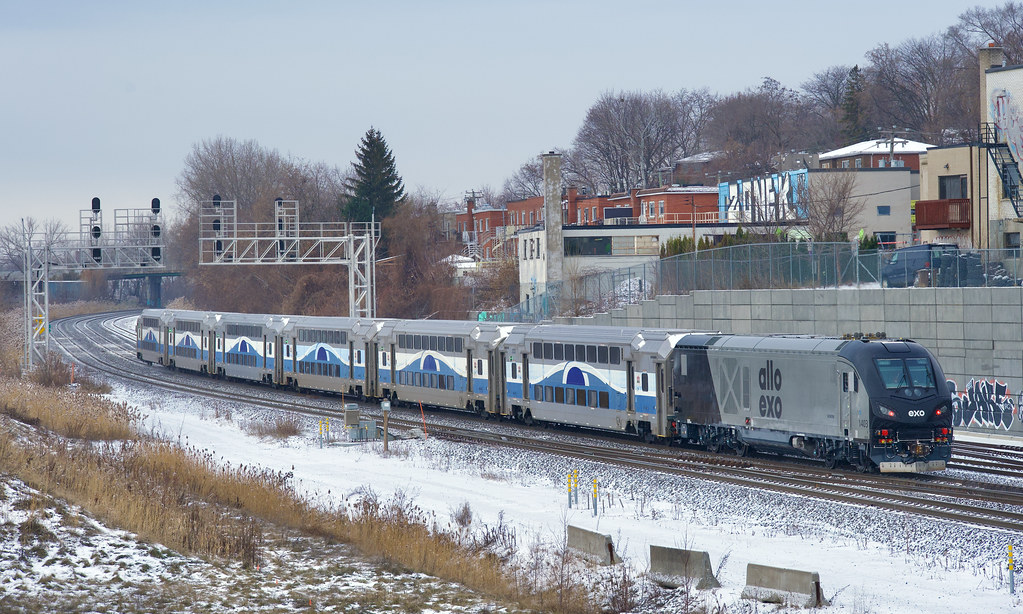 EXO 1403 | EXO 1403 pushes a test train west on CN's Montrea… | Flickr