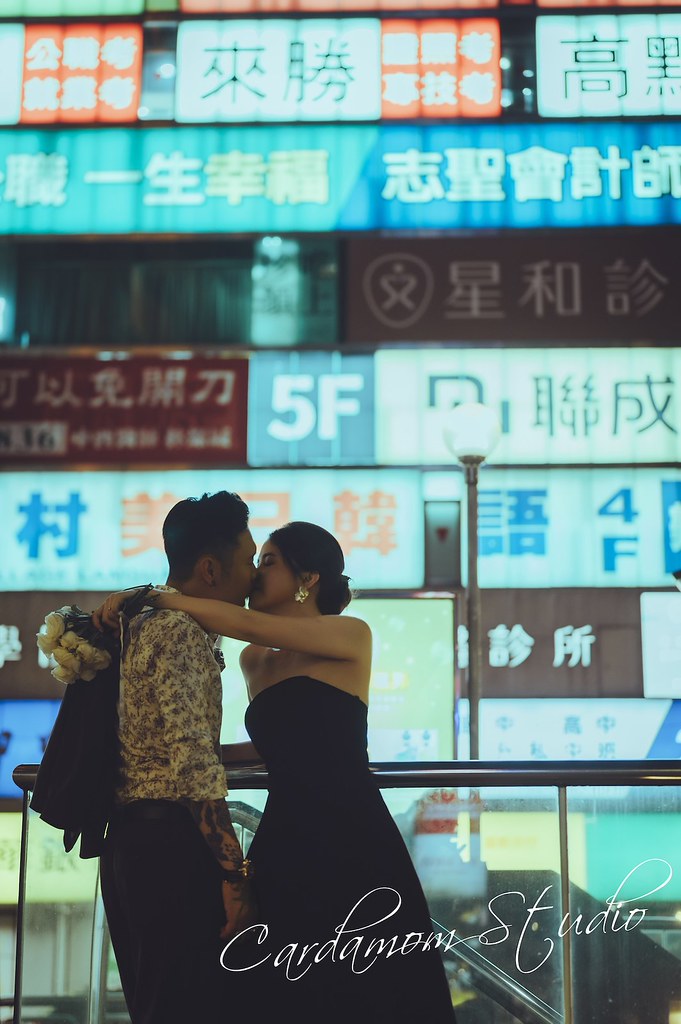 玻璃大樓剪影