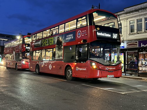 East London Bus & Coach Cᴼ. (Stagecoach London) • 82039 • LV73FGD | by Gage 75