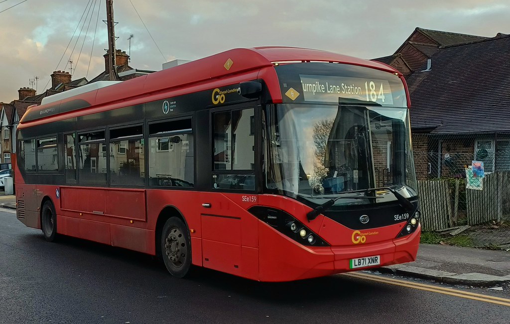 LB71 XNR | Stephen's Transport Photography | Flickr