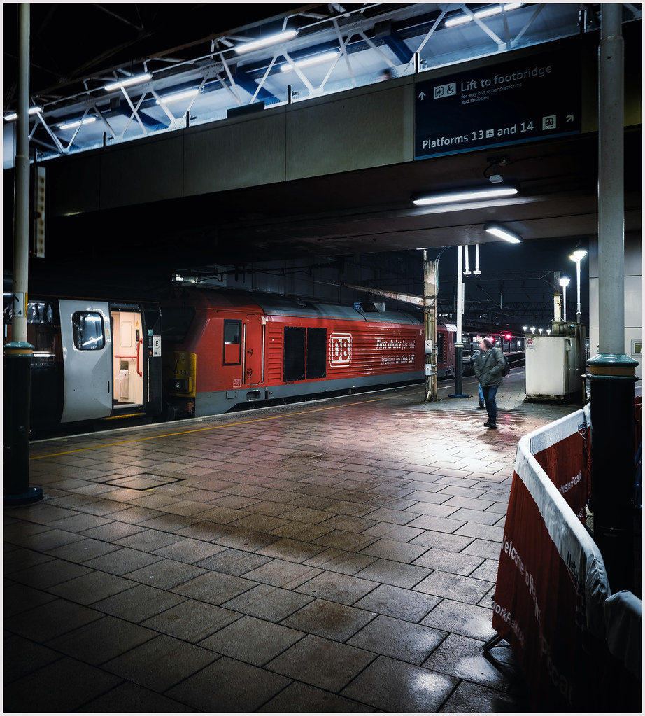 67013 Manchester Piccadilly. | 67013 Was at the helm of HD06… | Flickr