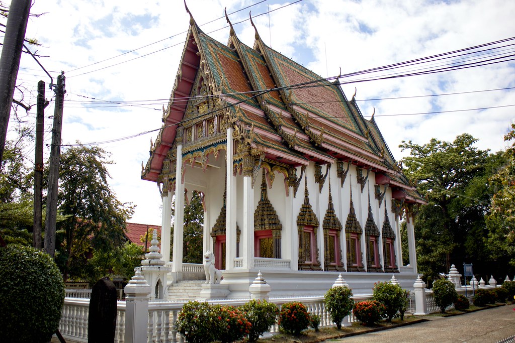 Paseando por los templos de Ubon en Tailandia