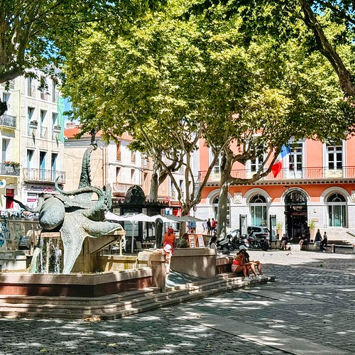 Around Sète, Place du Pouffre
