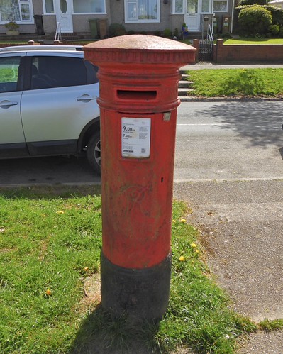 VR Pillar Box, Clittaford Road, Southway, Plymouth 8 April 2026 | by Torfaen Corvine