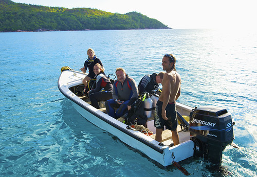 Diving with Dinghy