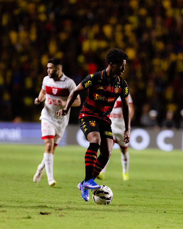 Jogo entre Sport x CRB válido pela rodada 09 do campeonato brasileiro série B 2026, partida realizada no estádio da Ilha do Reito, neste domingo (17/05/2026). Foto: Paulo Paiva / Sport Club do Recife. Sport x CRB | Série B 2026 | 17/05/2026