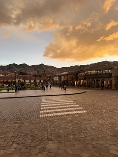 Flickr photo: sunset at the plaza de armas