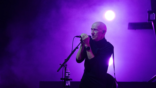 Midge Ure in Concert