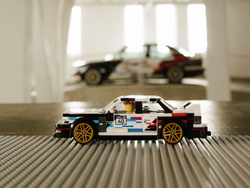 BMW M3 E30 em formato LEGO