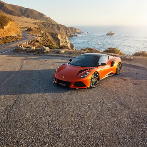 Novo Lotus Emira 420 Sport